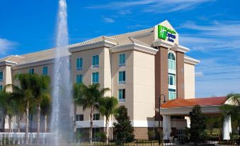 Holiday Inn Express & Suites Orlando - Apopka