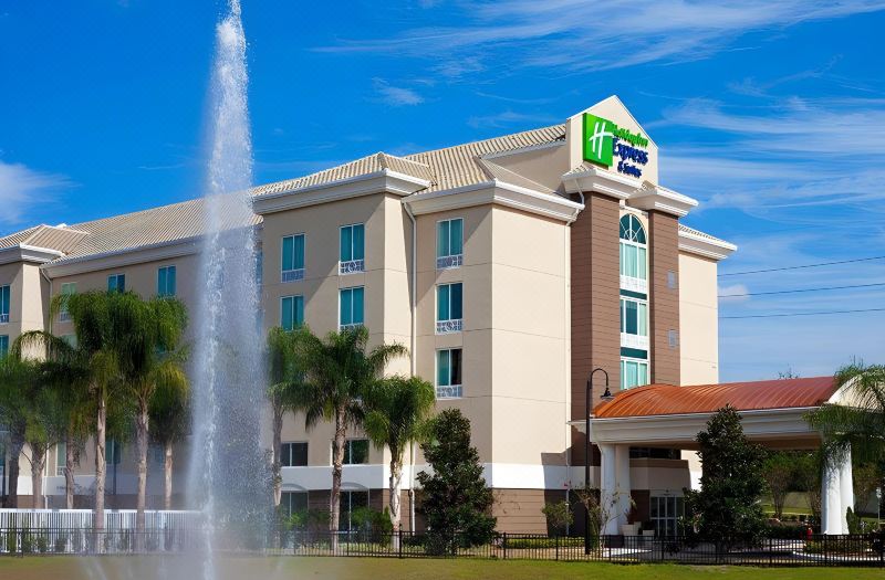 Holiday Inn Express & Suites Orlando - Apopka by IHG