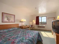 Super 8 by Wyndham Hammond/North