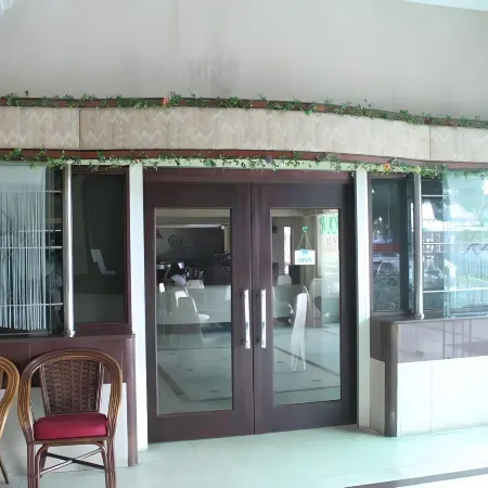Pacific Orient Hotel