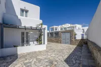 Elena Studios & Suites