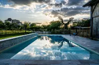 Logis l'Auberge de Larressingle - Pool