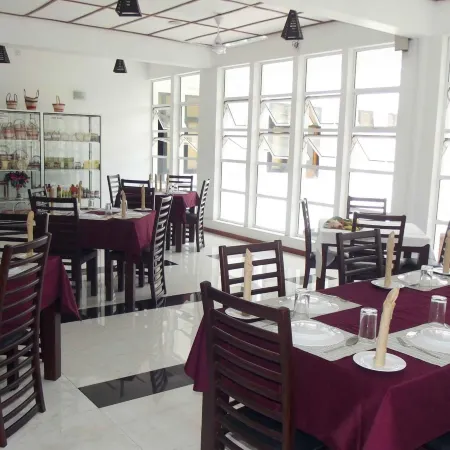 Subhas Tourist Hotel