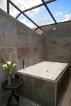 Atiq Boutique Hotel - Hot Tub