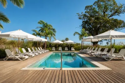 Costa Colonia - Riverside Boutique Hotel Hotel di 