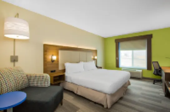 Holiday Inn Express & Suites ONTARIO by IHG