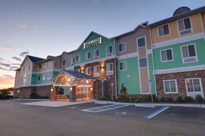 Staybridge Suites Lakeland West Hotels near Publix Liquors at Oakbridge Centre