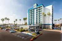 Holiday Inn Express & Suites Santa Ana - Orange County Hotels in Tustin