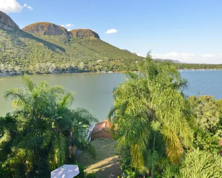 The Shore House Hotels in Hartbeespoort