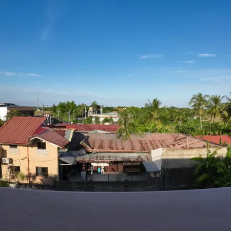 Queenslander Hotel and Restaurant