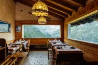 Albergo Ristoro Sitten - 2300 mt - 2-Star