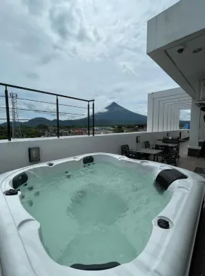 J Spazio Apartelle and Cafe - Homestays
