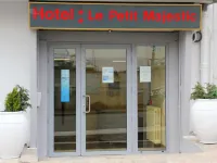 Le Petit Majestic Hotels near Lourdes