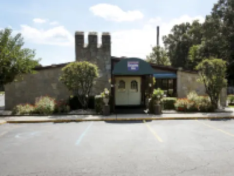 Knights Inn Battle Creek Hotels in Calhoun County