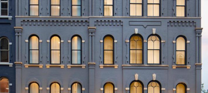 Kinn Guesthouse Downtown Hotels in Milwaukee