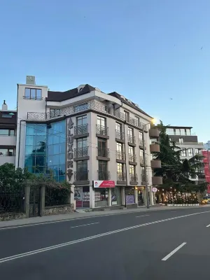 호텔 룩소 부르가스  호텔