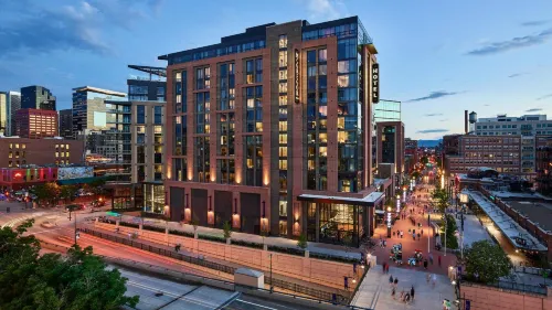 The Rally Hotel at McGregor Square Hotel a Denver