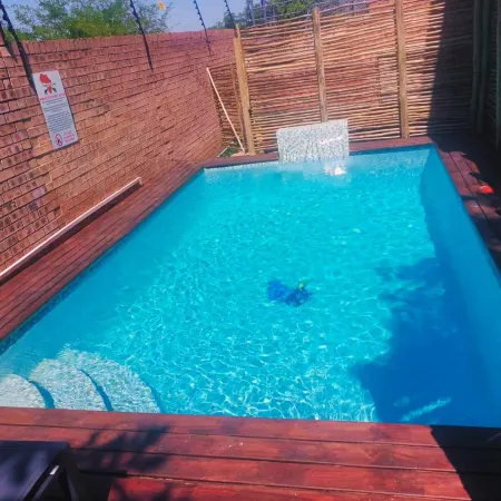 Tembo Guest Lodge