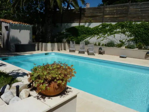 La Villa du Petit Port فنادق في Sausset-les-Pins