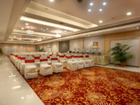 Freesia by Express Inn Hotels in Palghar
