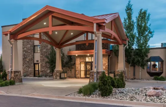 法戈温德姆華美達酒店