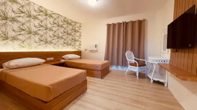 رد نايتس جاردنز فنادق في 