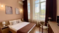 Aviator Hotel