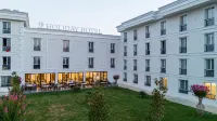 Holiday Hotel - 4 звезды