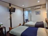 OB Arun House Hotels near Wat Pho Temple