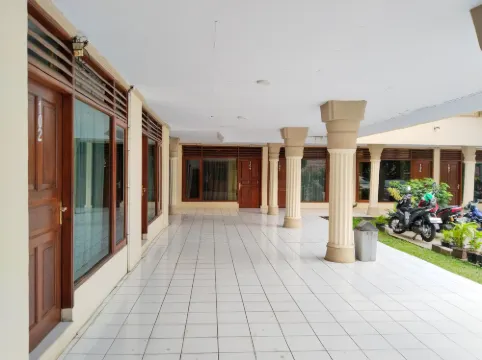 Hotel New Gondangdia Powered by Cocotel Area Publik Photos