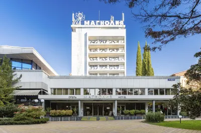 Magnoliya Hotel のホテル