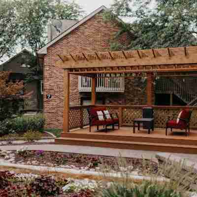 Eastland Suites Hotel & Conference Ctr, Trademark by Wyndham Hotel Exterior