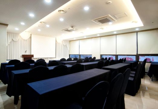 호텔 조식 및 로비