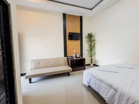 Bintang Jaya Hotel Отели в г. Суменеп