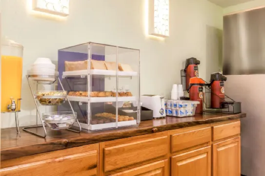 Econo Lodge Inn & Suites Williams - Grand Canyon Area