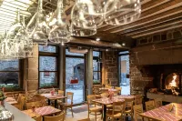 Les Terrasses Poulard