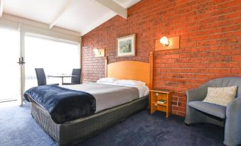 Abbotswood Motor Inn