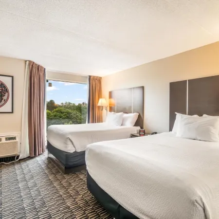Ramada Plaza by Wyndham Niagara Falls