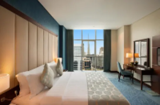 Royal Continental Suites Business Bay - Deluxe Apartments