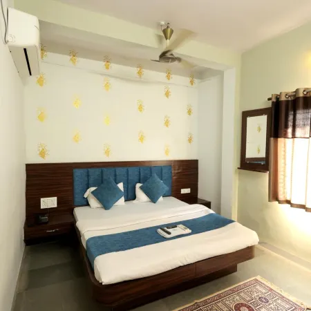Hotel Shivalay Palace,Maheshwar