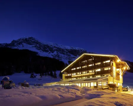 Kinder- & Gletscherhotel Hintertuxerhof Hotels in Tux