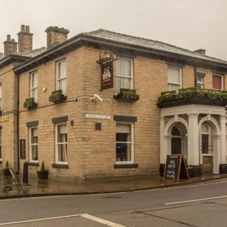 The Norfolk Arms Inn