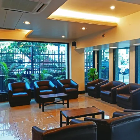 Hotel Sanman Deluxe