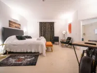 The White Knight Premium Boutique Hotel Hotels in Ghajnsielem