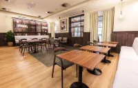 Honest Budapest by Chic & Basic - sarapan
