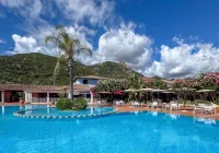 Perdepera Resort - Pool