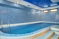 Queens Hotel - Pools