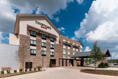 Courtyard Fort Worth at Alliance Town Center فنادق في فورت وورث