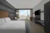 ฮอลิเดย์ อินน์ เอ็กซ์เพรส ฮูสตัน - แกลเลอเรีย แอเรีย บาย IHG