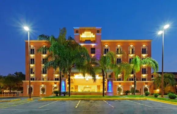 蒙特雷加萊里亞斯聖赫羅尼莫智選假日酒店